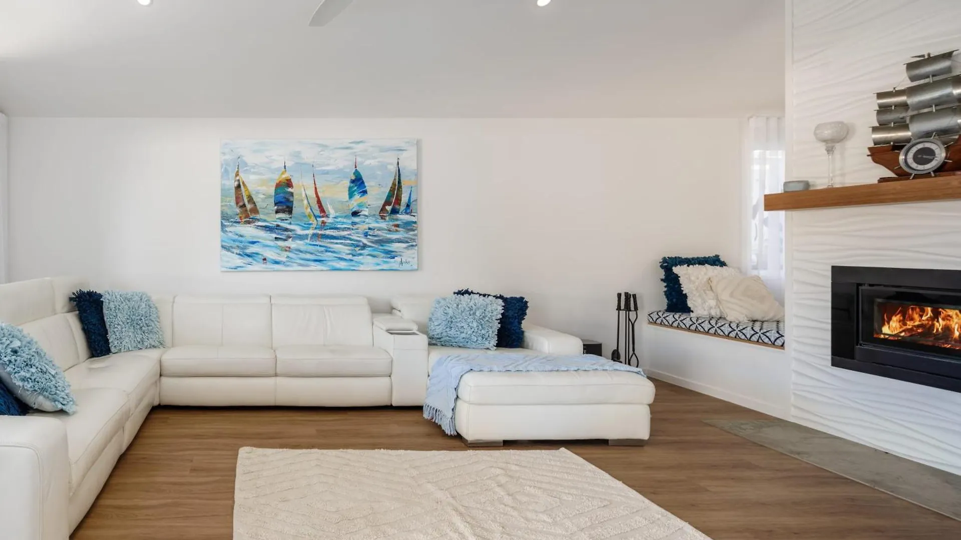 Golden Beach Ultimate Family Getaway - Pool & Spa Nyaraló